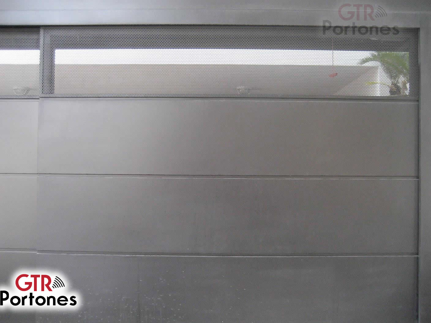 Porton Modelo Cerrado 213